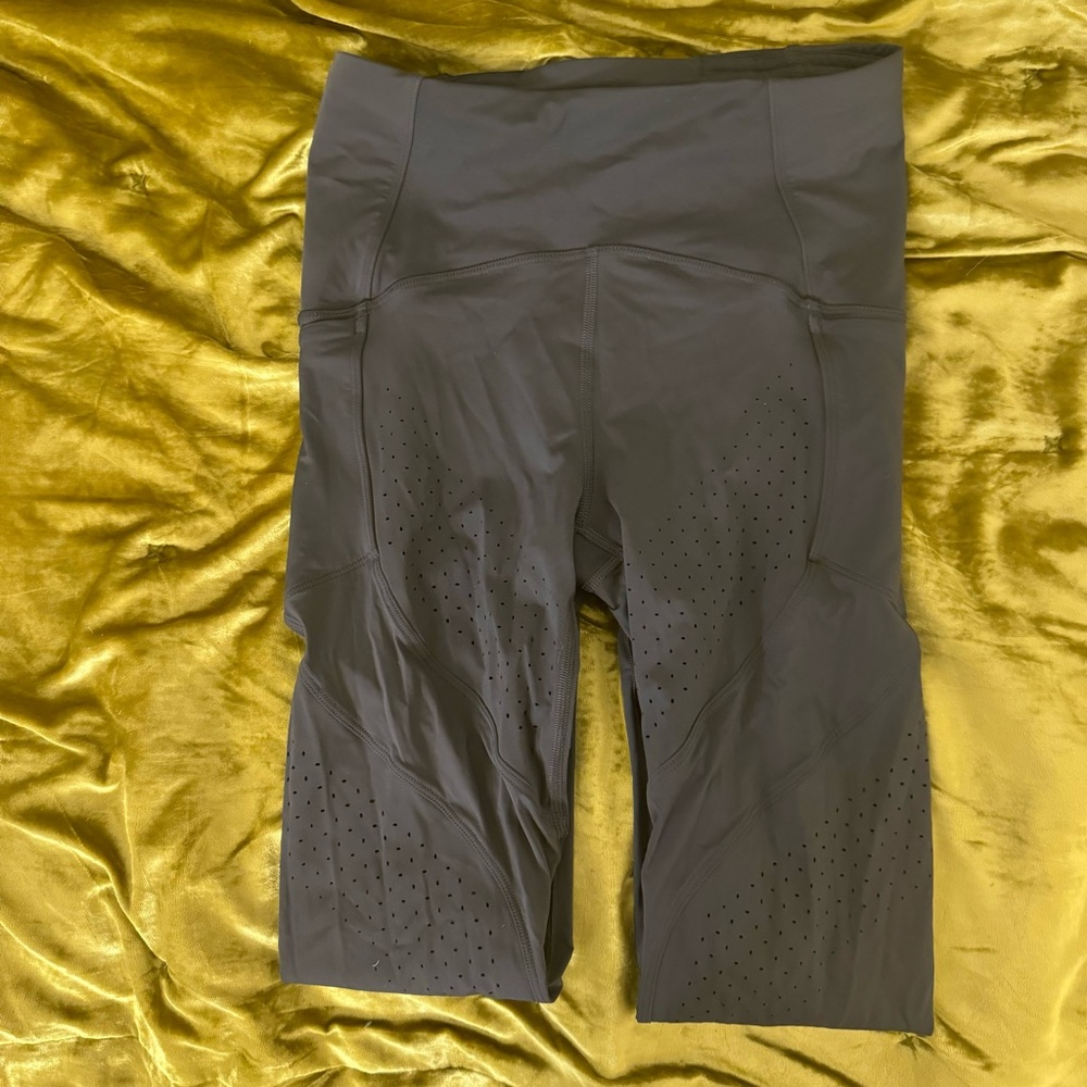 Lululemon cropped leggings